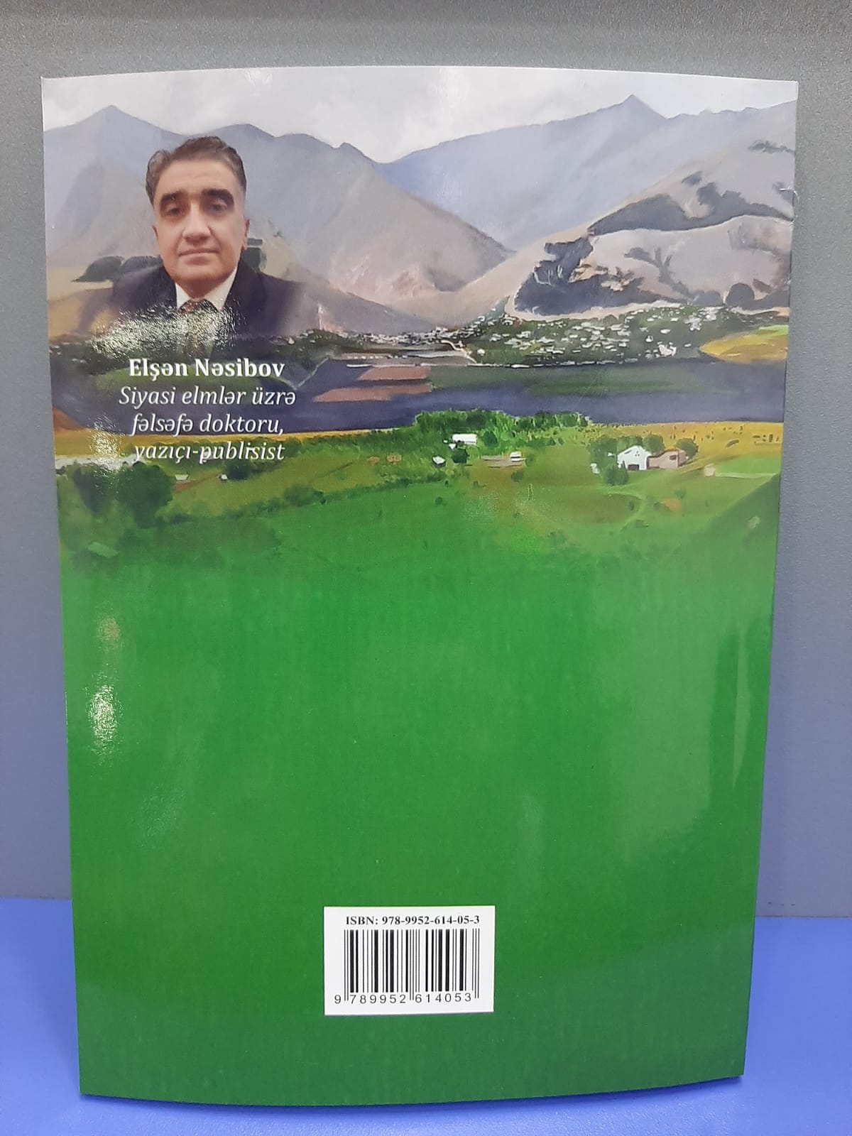 Elşən Nəsibovun yeni kitabı çapdan çıxdı (FOTO)